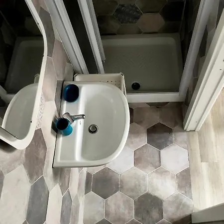 Bed & Breakfast Annemarie Marina Di Pisa